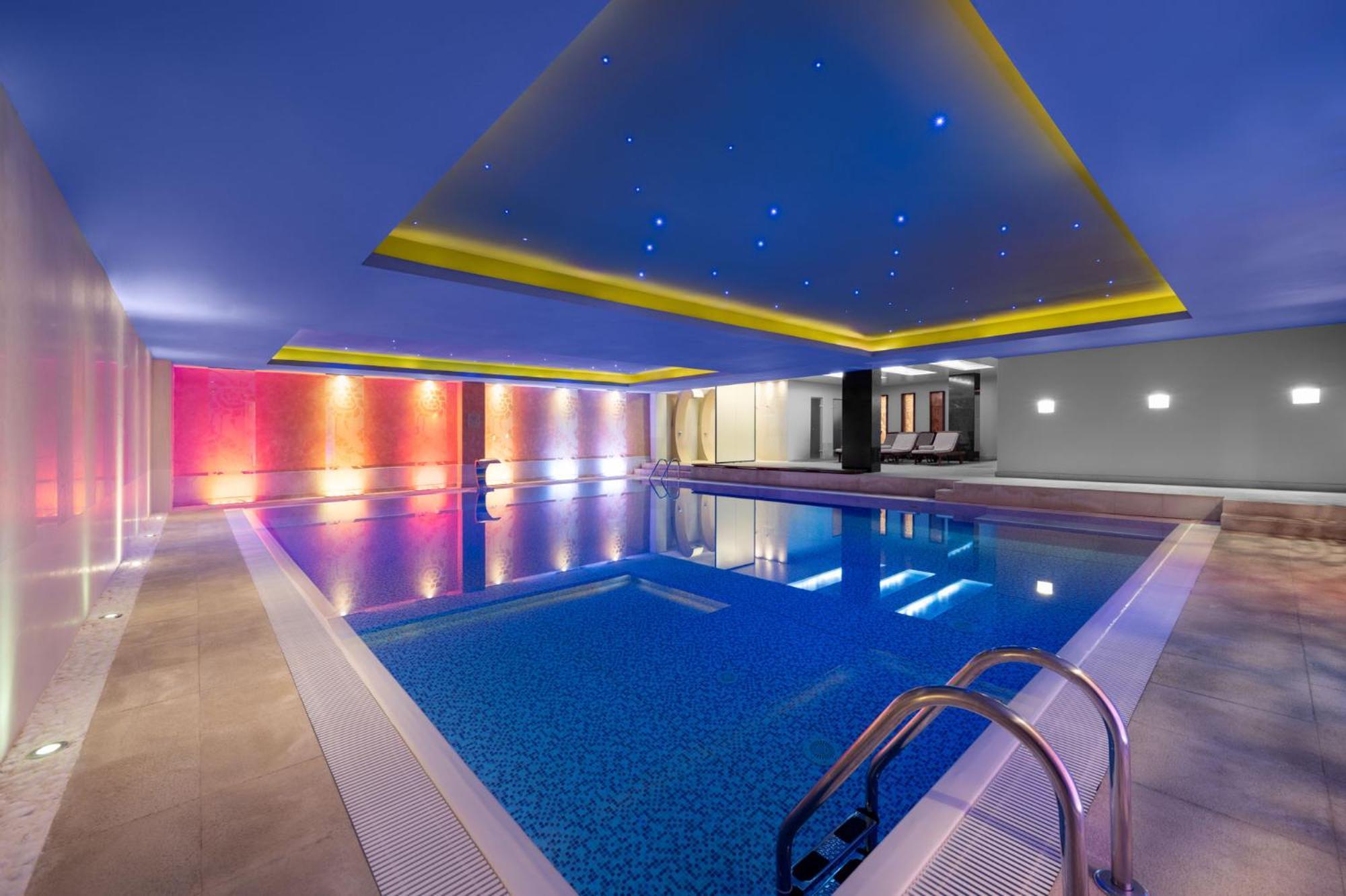 Movenpick Hotel Сараево Екстериор снимка