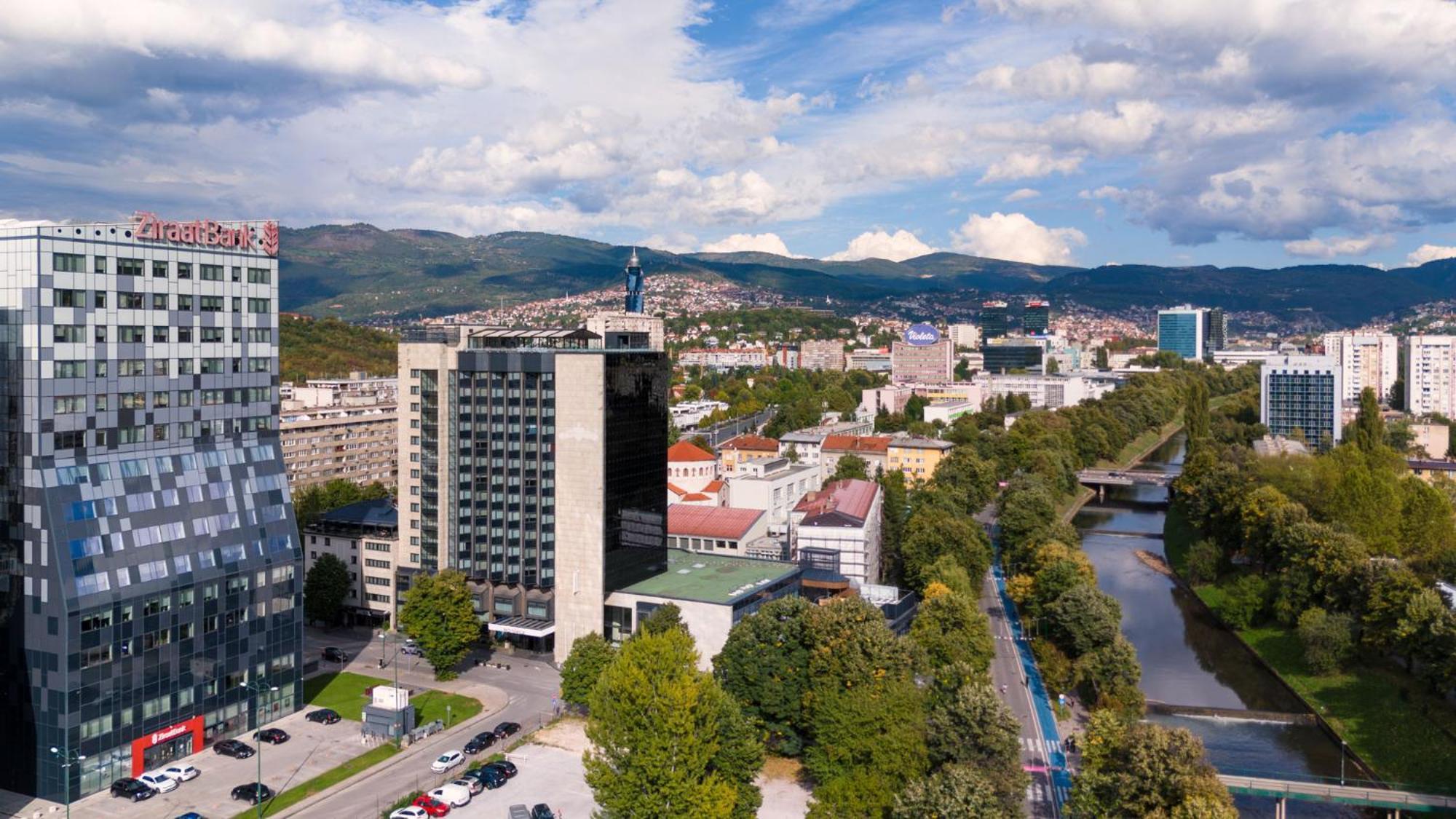 Movenpick Hotel Сараево Екстериор снимка