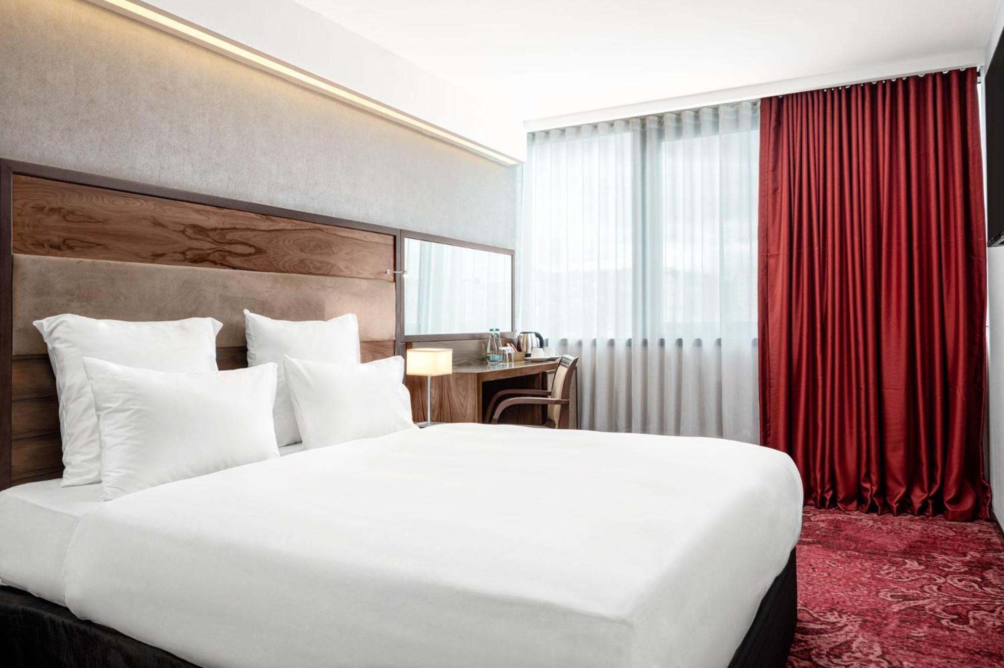 Movenpick Hotel Сараево Екстериор снимка