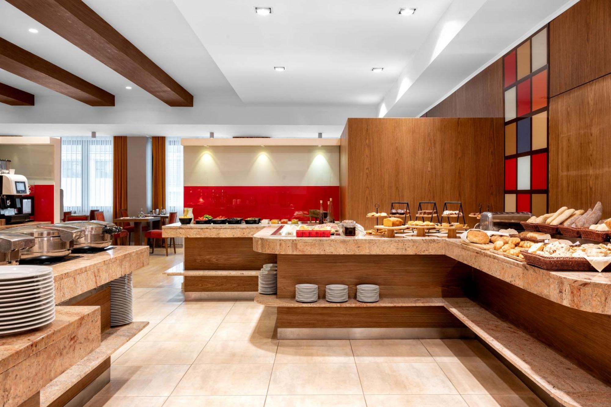 Movenpick Hotel Сараево Екстериор снимка