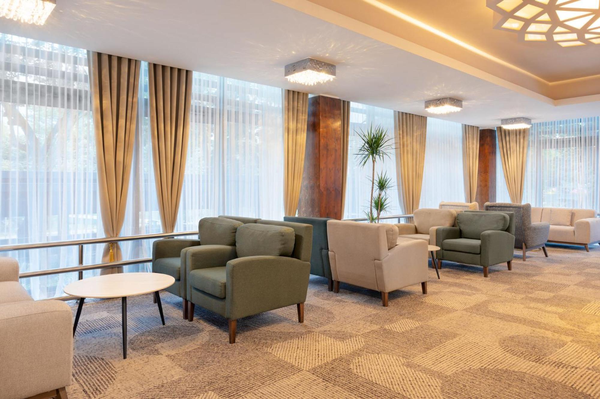 Movenpick Hotel Сараево Екстериор снимка