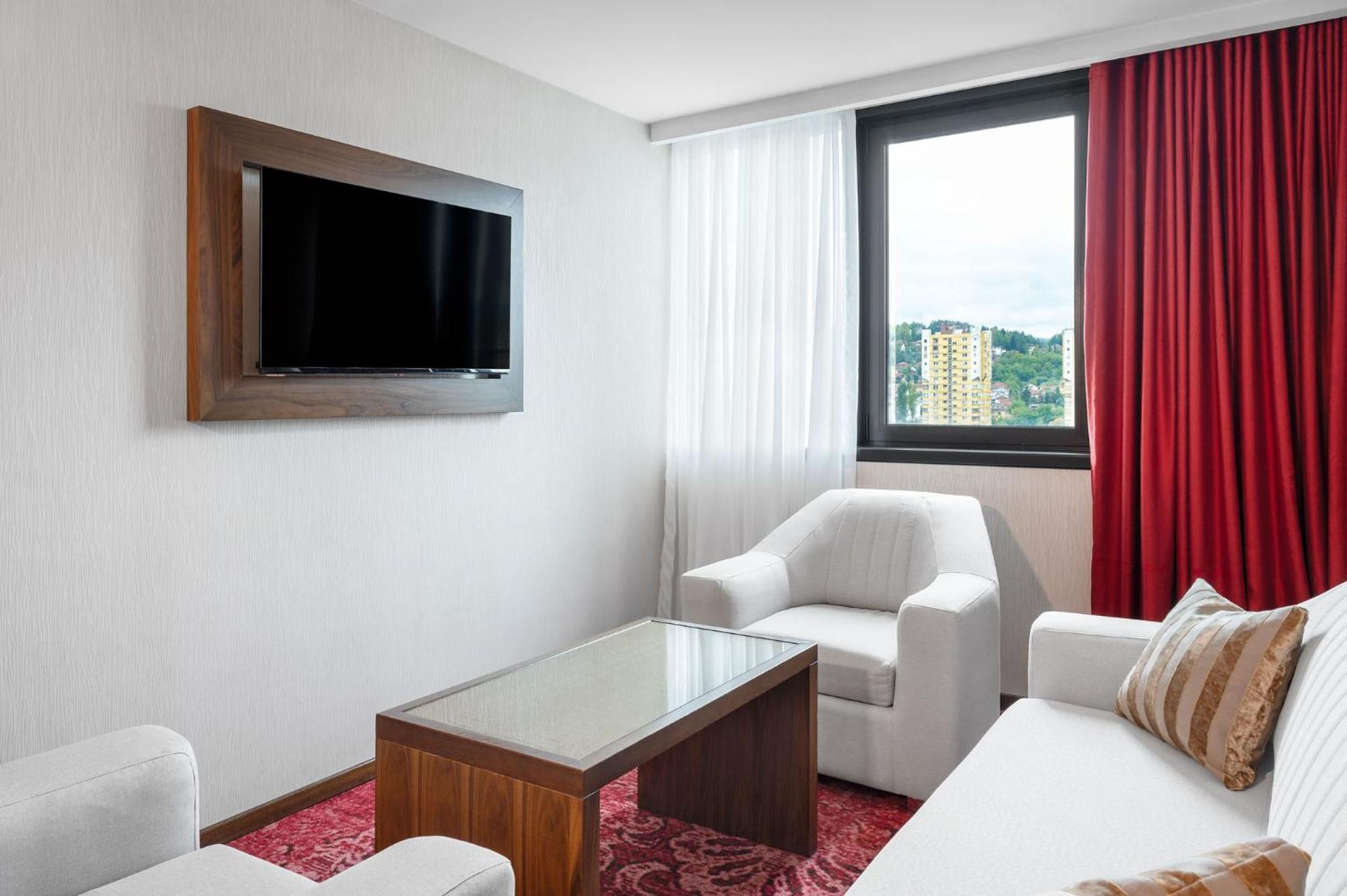 Movenpick Hotel Сараево Екстериор снимка