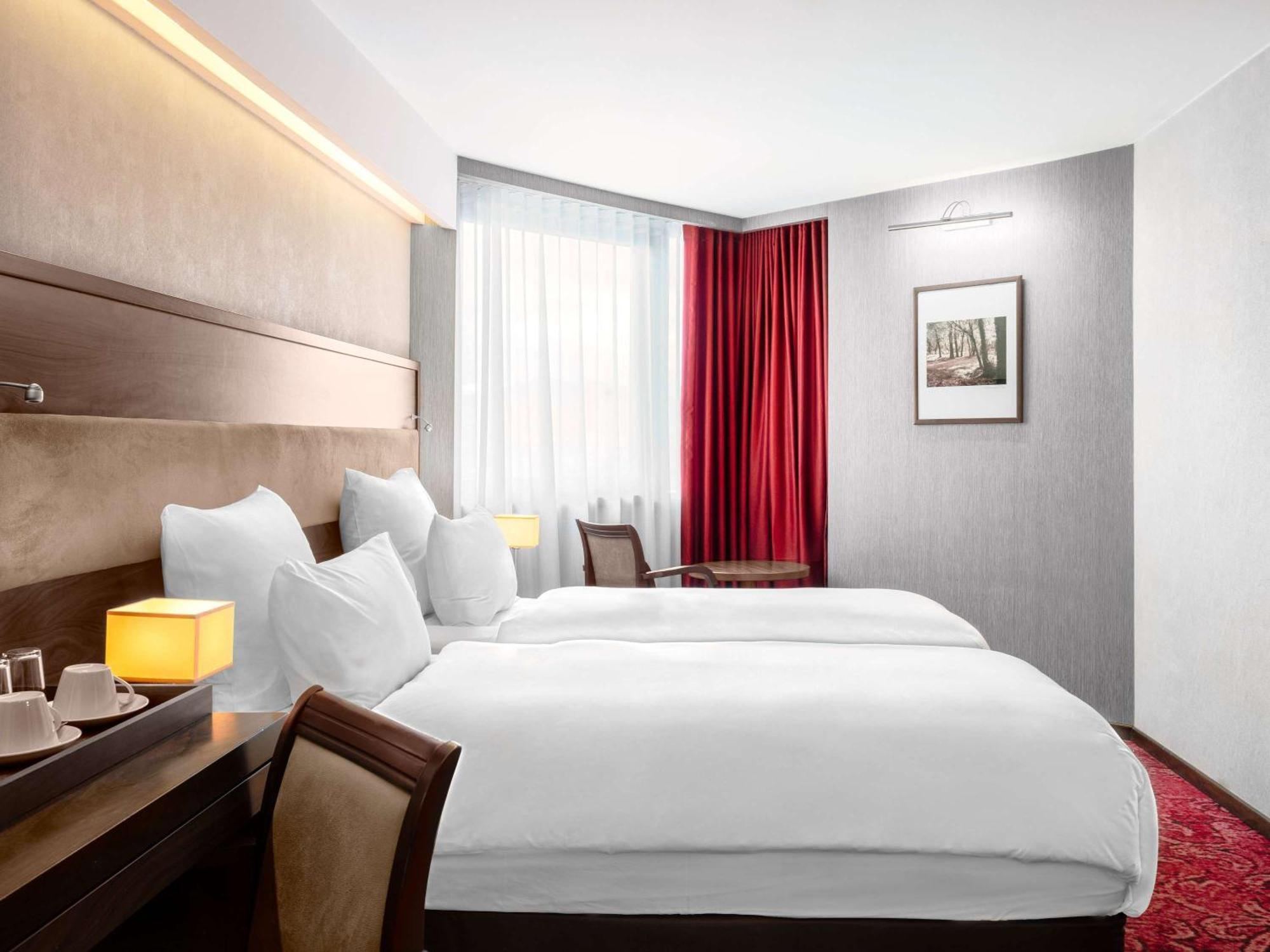 Movenpick Hotel Сараево Екстериор снимка
