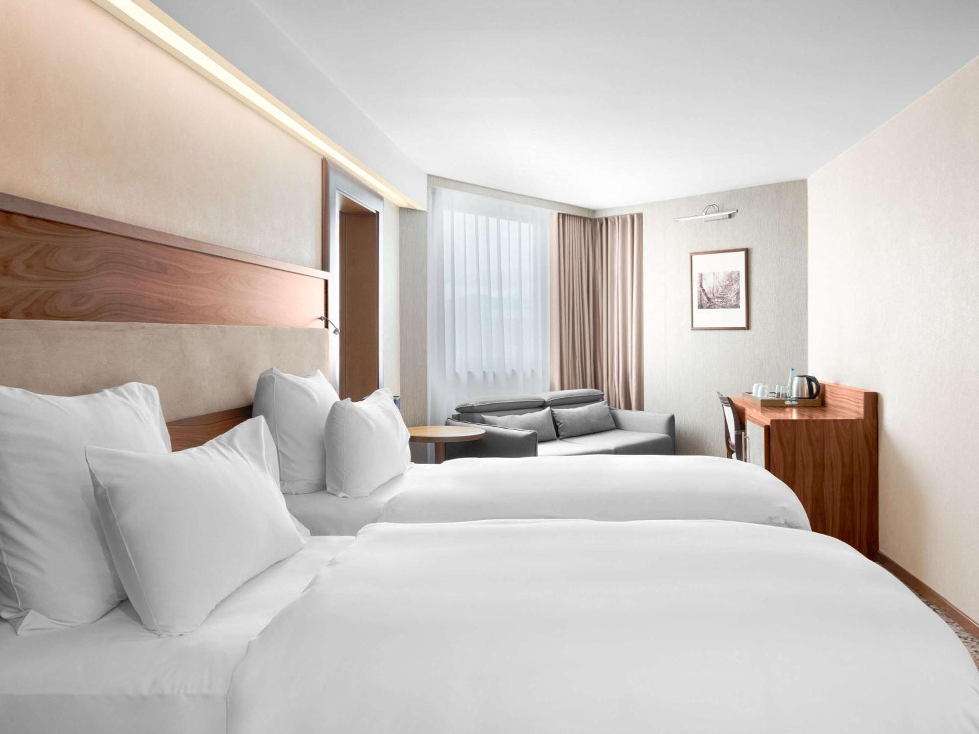 Movenpick Hotel Сараево Екстериор снимка