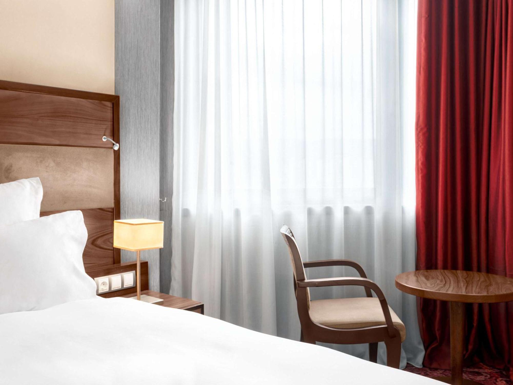 Movenpick Hotel Сараево Екстериор снимка