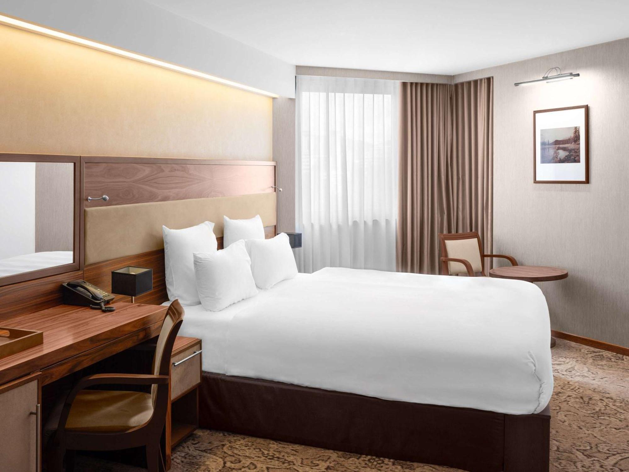 Movenpick Hotel Сараево Екстериор снимка