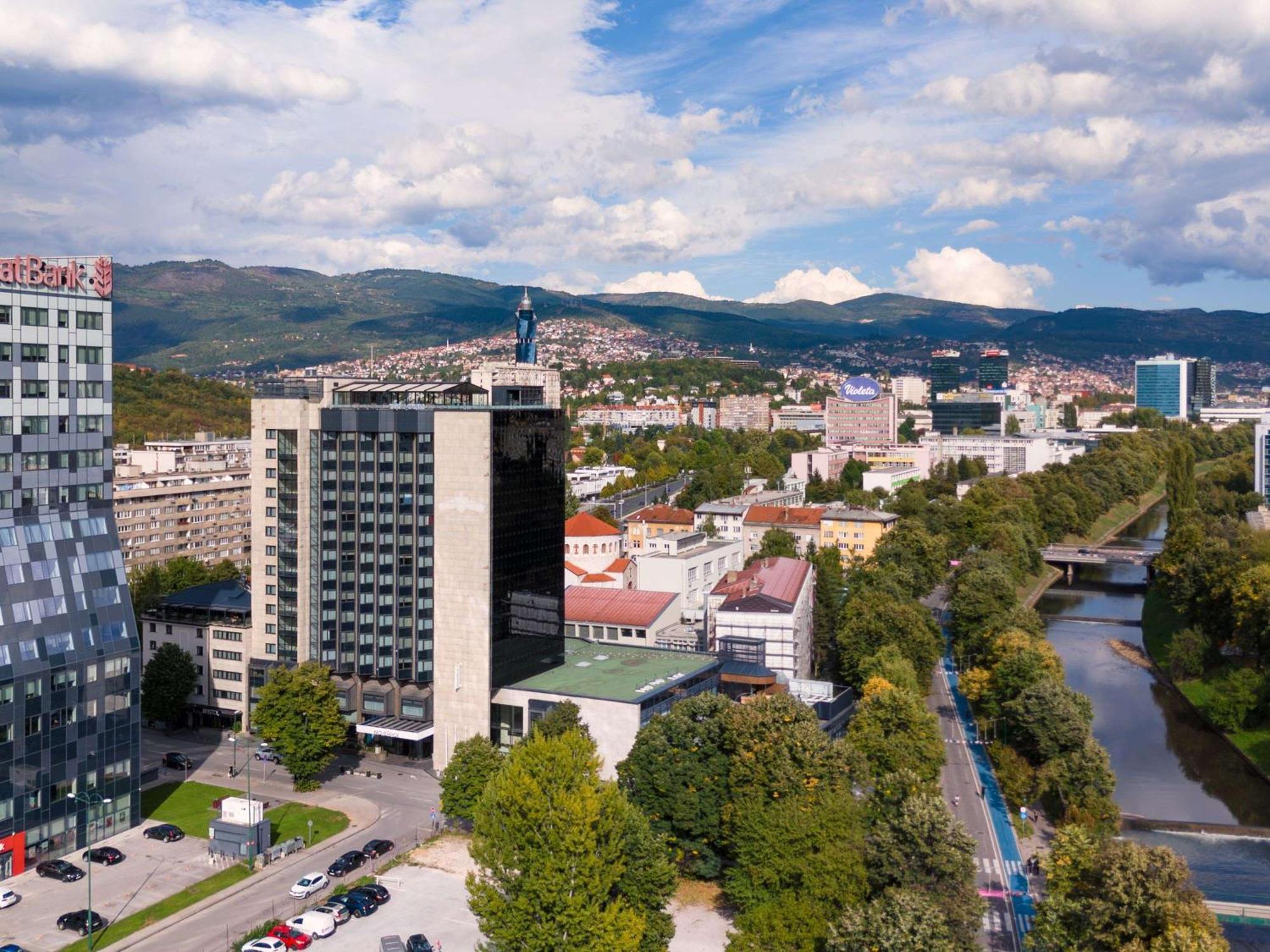 Movenpick Hotel Сараево Екстериор снимка