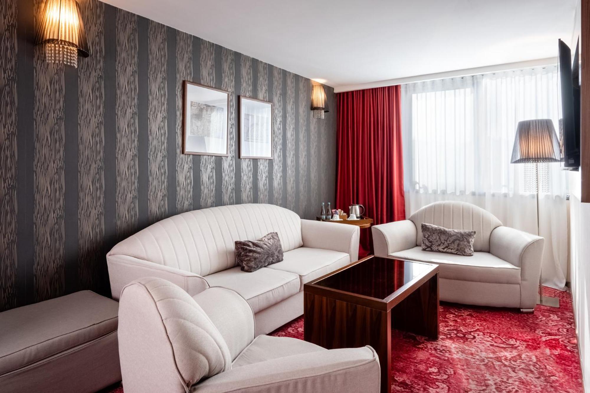 Movenpick Hotel Сараево Екстериор снимка